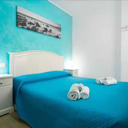 Canary House Gold * Vecindario (Gran Canaria)